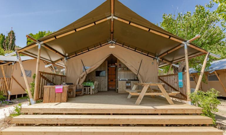 campingrivablu en july-holidays-in-lago-sunshine-tent 020